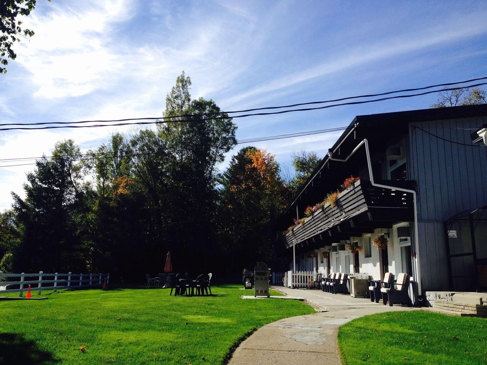Lakeview Motel Haliburton Exterior foto