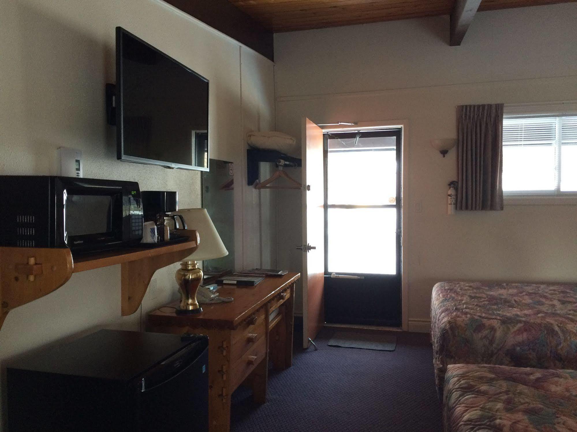 Lakeview Motel Haliburton Exterior foto